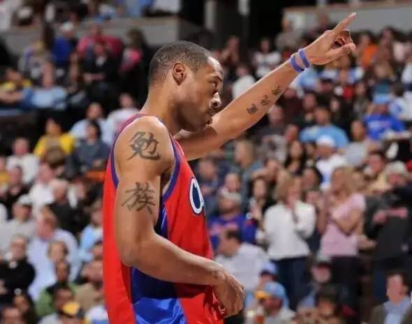 鸟人安德森怎么能进NBA？靠纹身、激情和一颗永远不认输的心